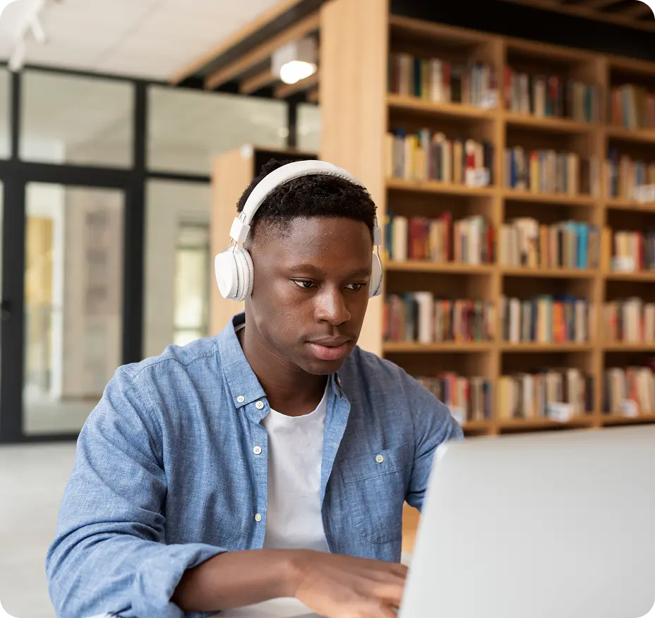 Language lab in school